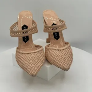 Jessica Rich Ysabelle Fishnet Pointed Toe  Womens Pump  Size EU 39  Color Nude