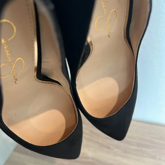 JESSICA SIMPSON Elegant Black Faux Suede Pumps