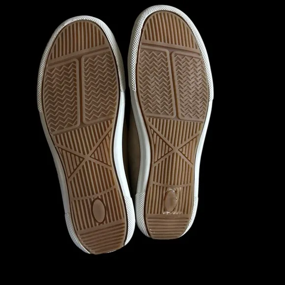 J.L. Powell Khaki Tan Suede Low Top Lace Up Shoes Sneakers Mens Sz 9 QuietLuxury