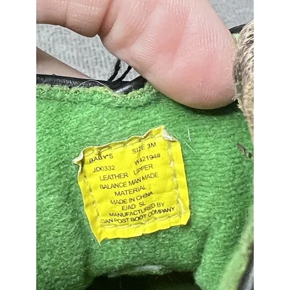 John Deere Infant Johnny Popper Boots Size 3M 6-9 months Stitching Brown Pink