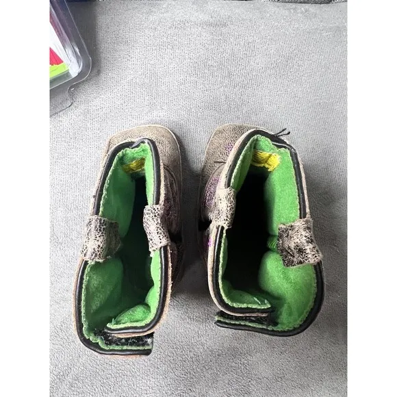 John Deere Infant Johnny Popper Boots Size 3M 6-9 months Stitching Brown Pink