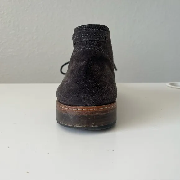 ☑️John Varvatos gray Suede Shoes