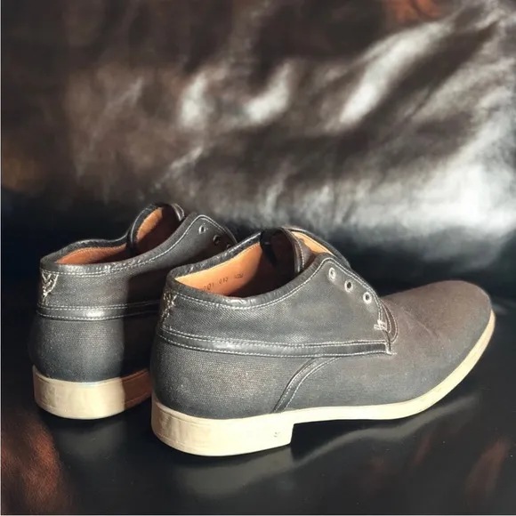 JOHN VARVATOS Sz 10 “DYLAN” Waxed canvas, laceless boot/shoes