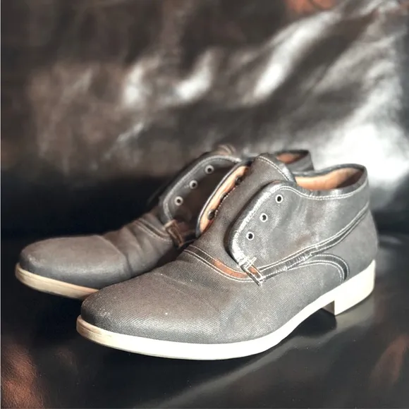 JOHN VARVATOS Sz 10 “DYLAN” Waxed canvas, laceless boot/shoes