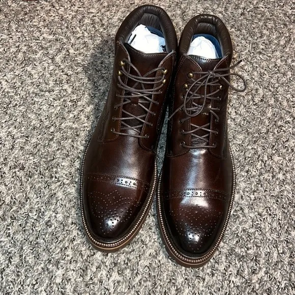 Johnston &amp; MurphyMen's Cody Cap Toe Boots 11M