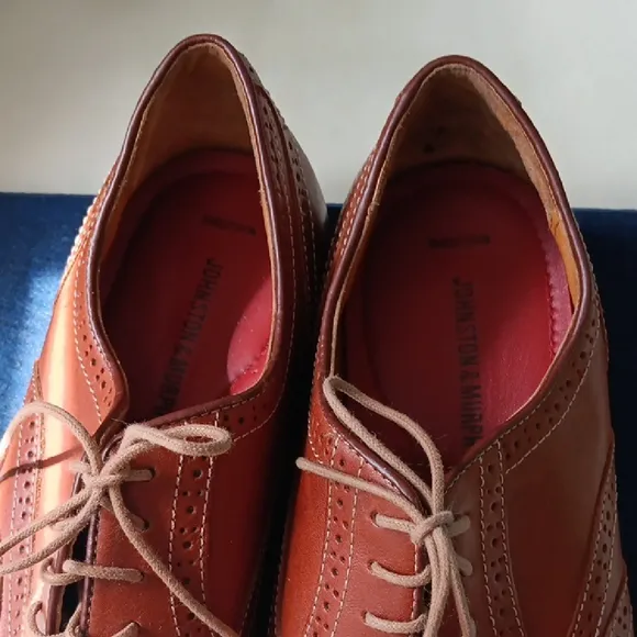 Johnston &amp; Murrphy Brown Leather Shoes. In Excellent Pre-Loved Condition.