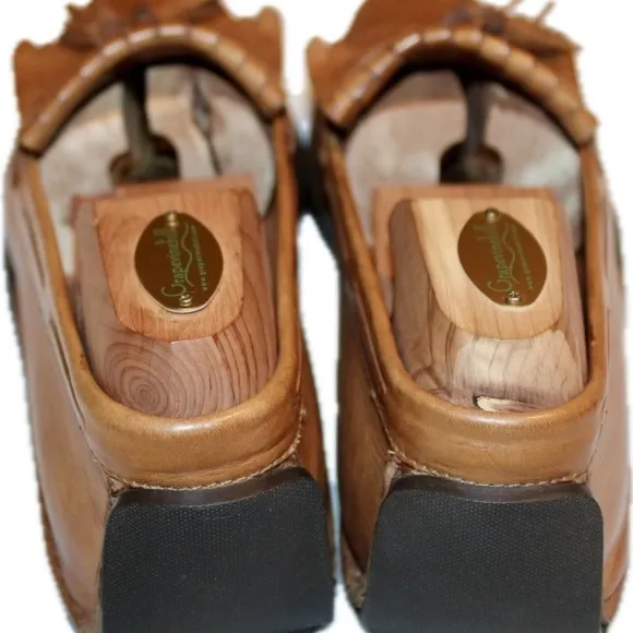 Johnston and Murphy driving shoes.  Size 8.  Beautiful color and 97% sol…‌‌