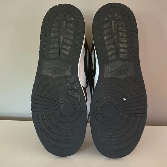 Jordan 1 sneakers : size 6 Y … Kids size