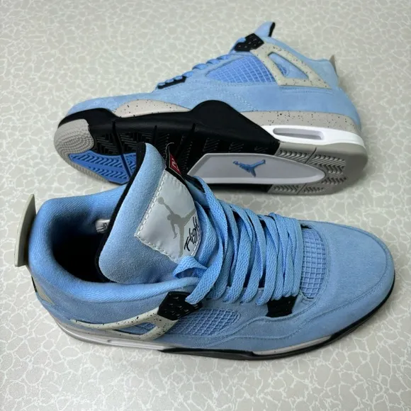 Jordan 4 Retro “University Blue” Mens Basketball Shoes Pre-owned (Size 8.5)
