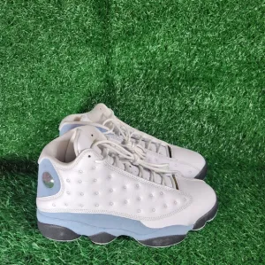 Jordan Athletic Shoes White and Gray