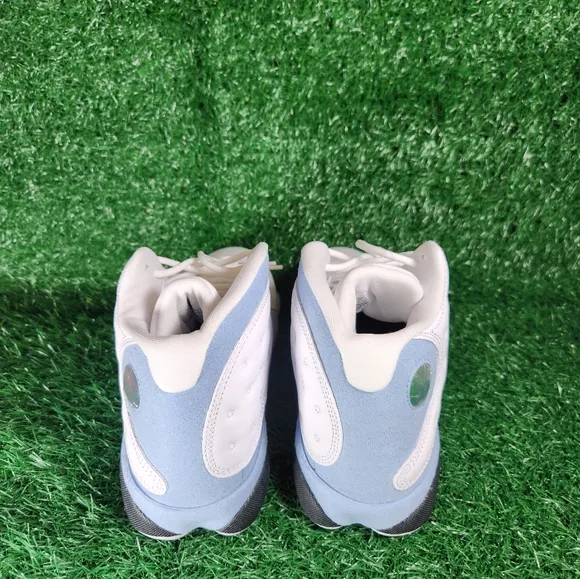 Jordan Athletic Shoes White and Gray
