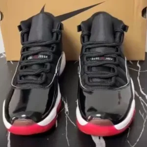 Jordan’s Bred 11’s Men’s Size 7.5