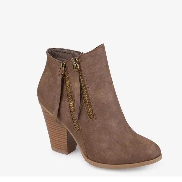 Journee Collection Women's Vally Zipper Bootie Women's Shoes