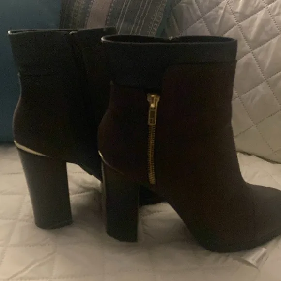 Juicy couture ankle boots