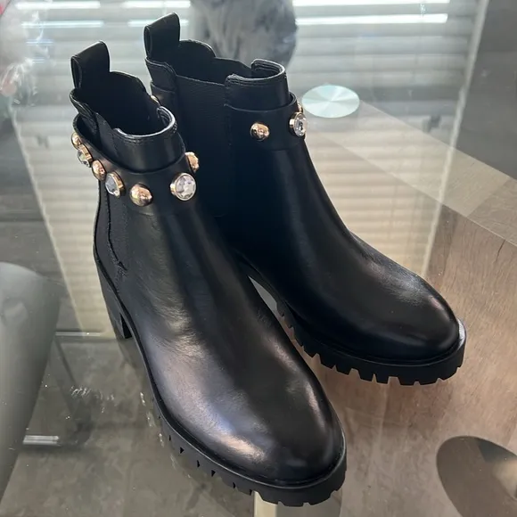Karl Lagerfeld Paris Porshay Lug Sole Boots in Black, Size 35 New w/o Box