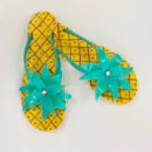 Kate Spade Flynn pineapple 🍍 rubber flower sandals. Box included