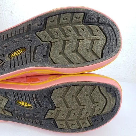 KEEN Girls Rubber Rain Boots  Polka Dots Sample