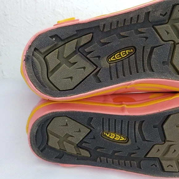 KEEN Girls Rubber Rain Boots  Polka Dots Sample