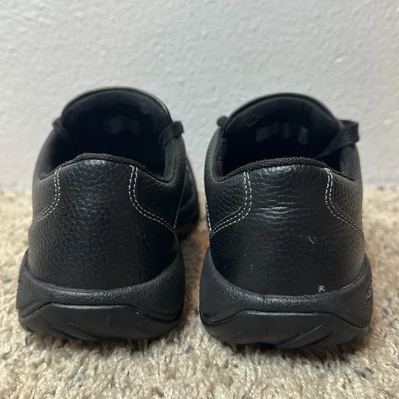 KEEN PRESIDIO LACE-UP (WOMEN) - BLACK/MAGNET Sz 8
