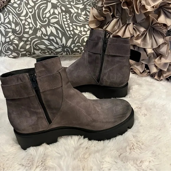 Kenneth Cole Distressed Suede Lug Sole Platform Well Feet Light Ankle Boots 40