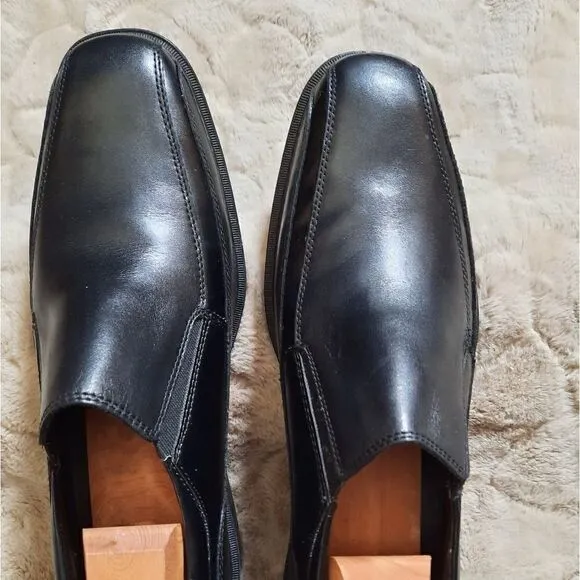 Kenneth Cole Black Leather Slip- Ons