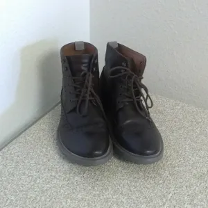 KG Kurt Geiger Brown Leather Wingtip Boots