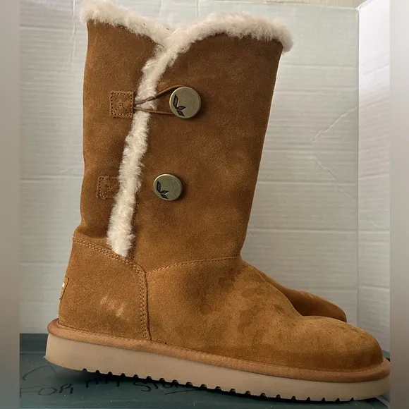 Koolaburra by UGG Brown Suede Boots with Fur Lining Women’s Size 8 EUC Like New