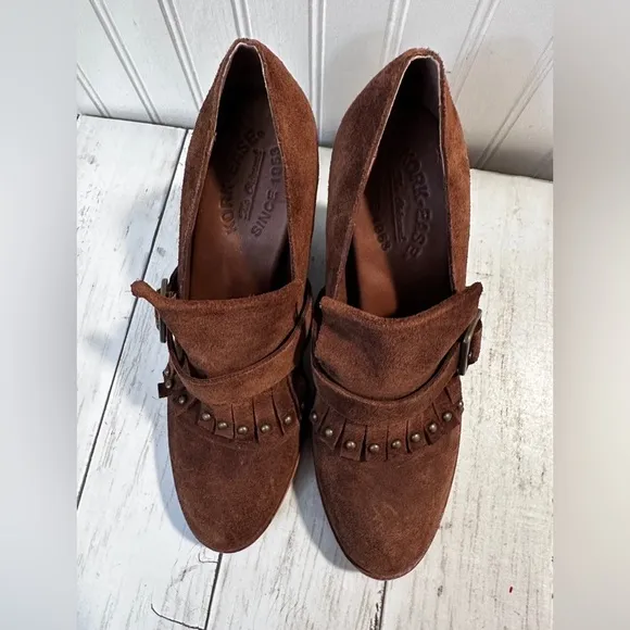 Kork-Ease Brown Suede Heeled Oxford Shoes Fringe and Buckle Women’s Size 6.5M