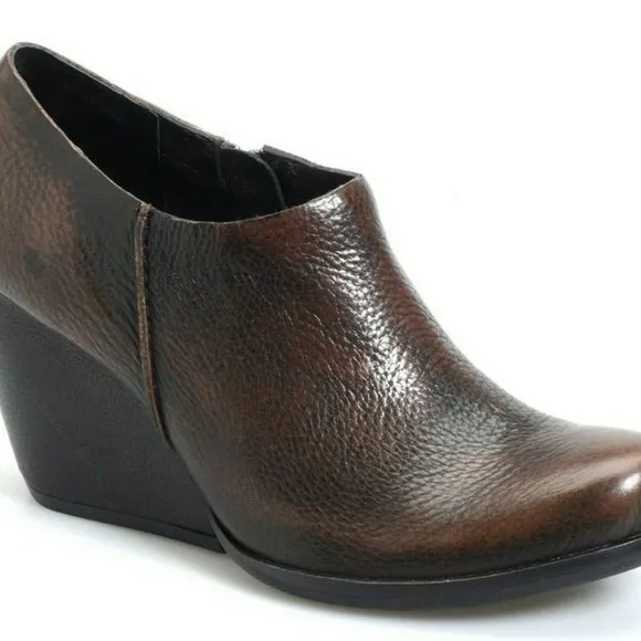 KORK EASE SHOES HOLMES BOOTIES WEDGE ANKLE BOOT size 8