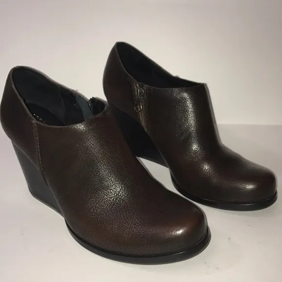 KORK EASE SHOES HOLMES BOOTIES WEDGE ANKLE BOOT size 8