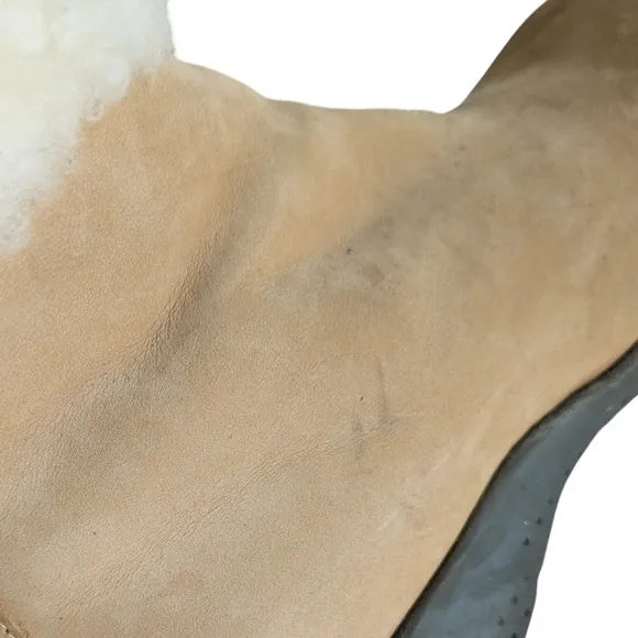 La Canadienne Shearling-Lined Tan Boots Size 8