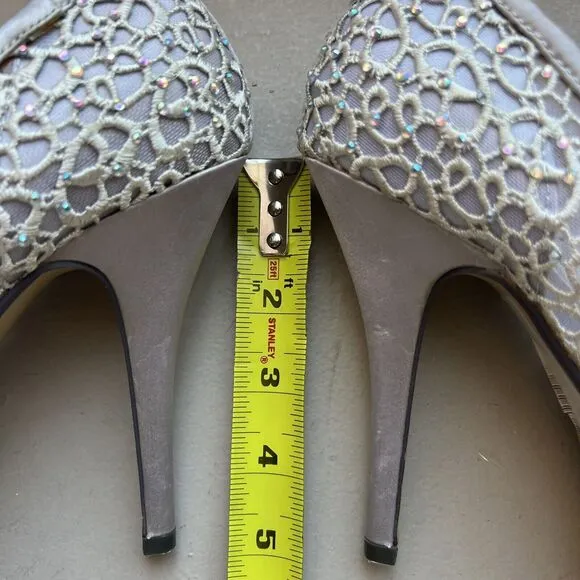 Lady Couture Ivy Peep Toe Silver Lace Mesh Stiletto Heels NIB Women’s EU 38 US 7