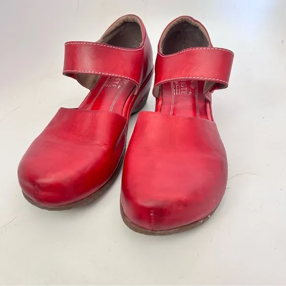 L'Artiste by Spring Step Gloss Women's Mary Jane Shoes Size 39 8.5 Red Leather