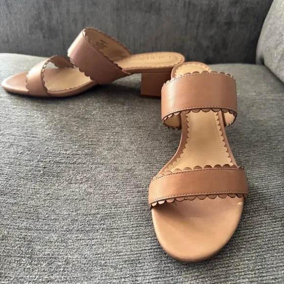 Lauren Ralph Lauren Whitni Scallop Sandals