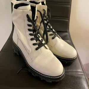 Leather shoes