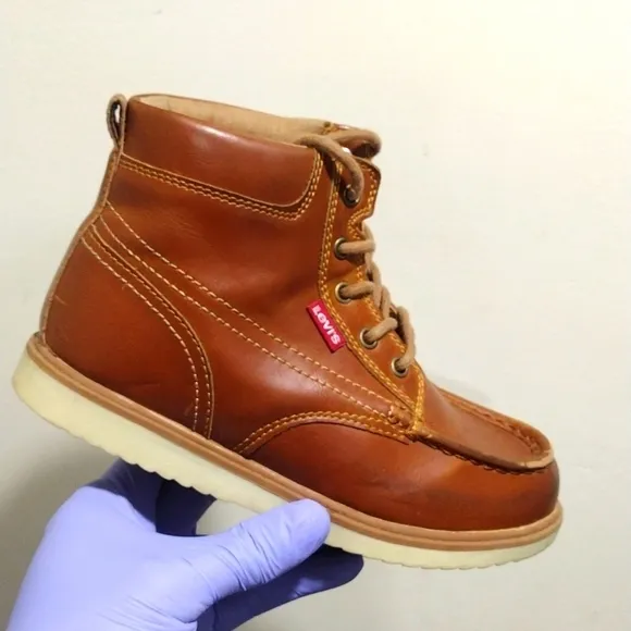 Levi's Boy's Brown Synthetic upper Boots Kids - 2, Good Condition Back to School