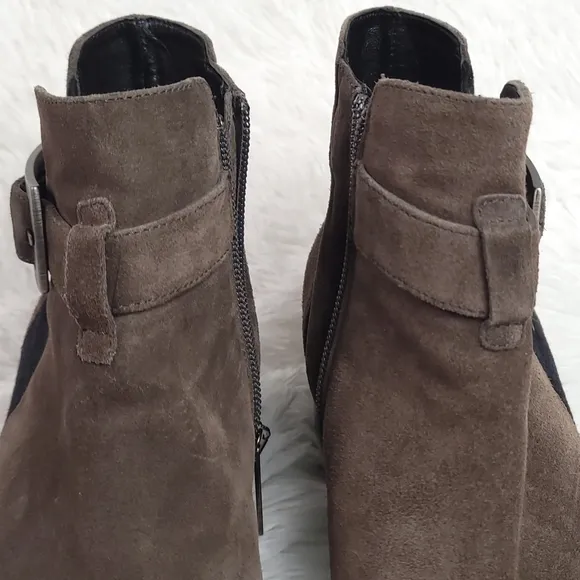 Like New! Aquatalia Ankle Boots 8.5