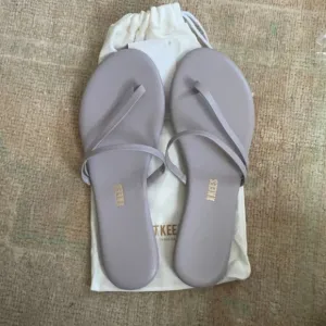 Lilac Purple Anthropologie Tkees Leather Cross-Strap Sandals (NWT)