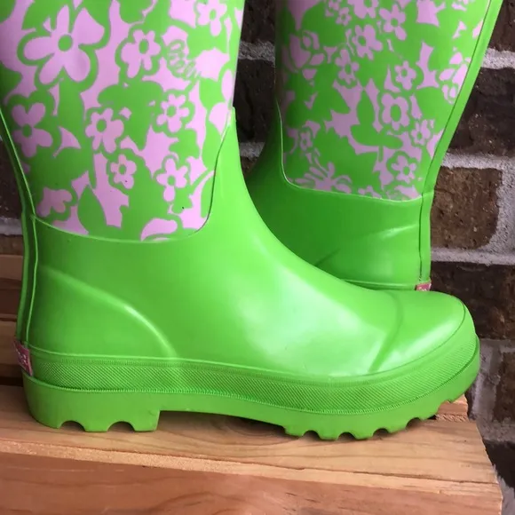 Lilly Pulitzer Green/Pink Rain Boots/Booties