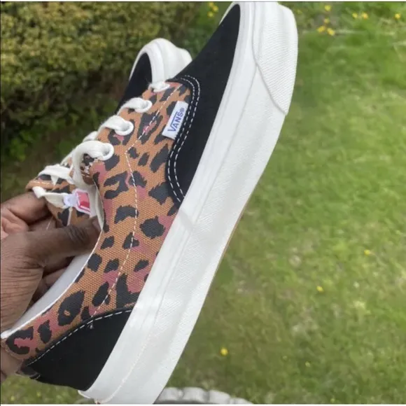 Limited Vans  Suede Old Skool Shoes Leopard | M 5.5 - W 7