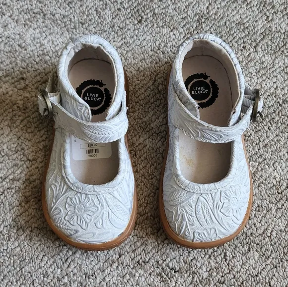 Livie &amp; Luca Clove Mary Jane Shoes