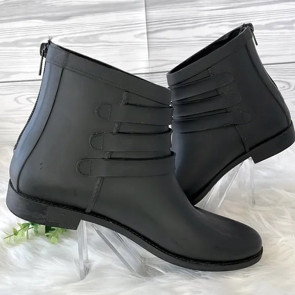 LOEFFLER RANDALL “Fenton” Rain Bootie
