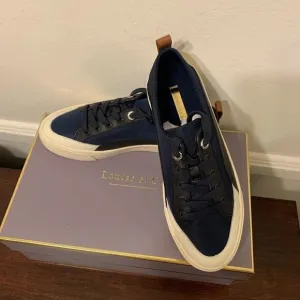 Louise et Cie canvas leather sneaker size 7 black