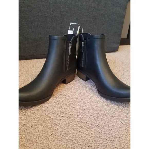LUCKY BRAND BUNITA RUBBER RAIN BOOTS BLACK NEW IN BOX