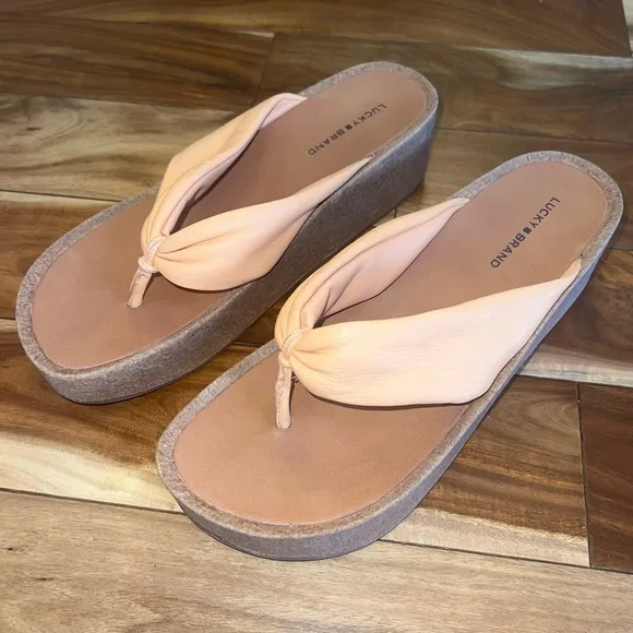 Lucky Brand Lellina platform sandals