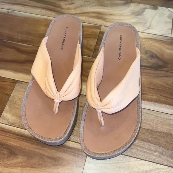 Lucky Brand Lellina platform sandals