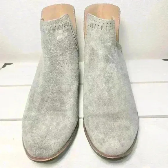 Lucky Brand Women’s Bustina Gray Laser Cut Ankle Booties Boots Size 9.5 M