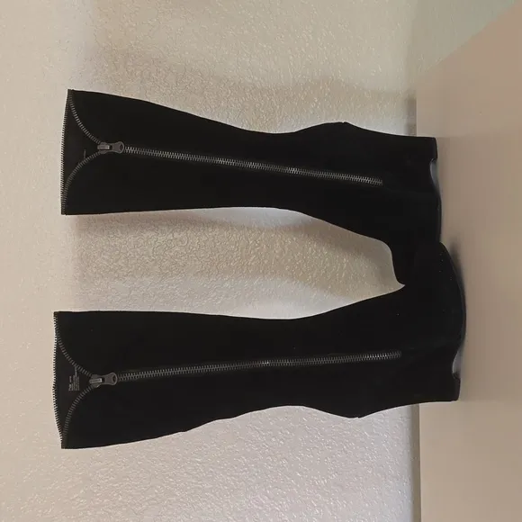 Mía, knee-high boots, NWOT