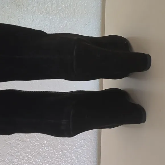 Mía, knee-high boots, NWOT