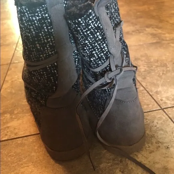 Madden Girl grey tweed boots sz 10